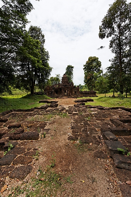 26-Prasat Ta Muen Toch-037